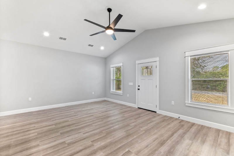 631 Oakland Ave - Photo 4 of 29