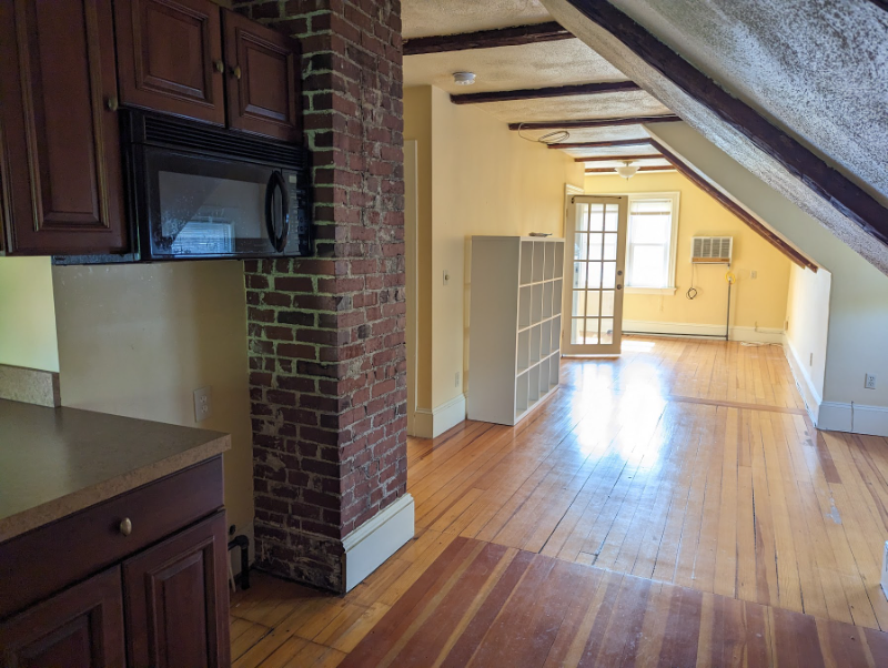 117 Elmgrove Ave #3 - Photo 3 of 10