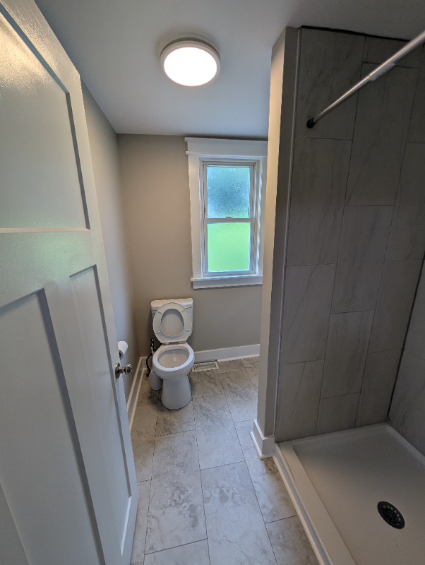 1825 Patterson Ave Sw #A - Photo 3 of 11