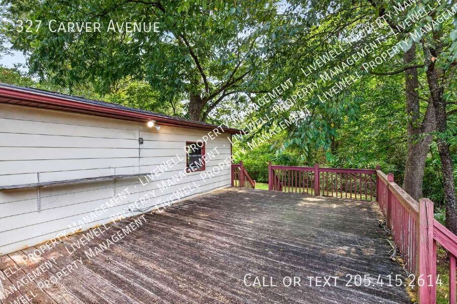 327 Carver Ave - Photo 5 of 30