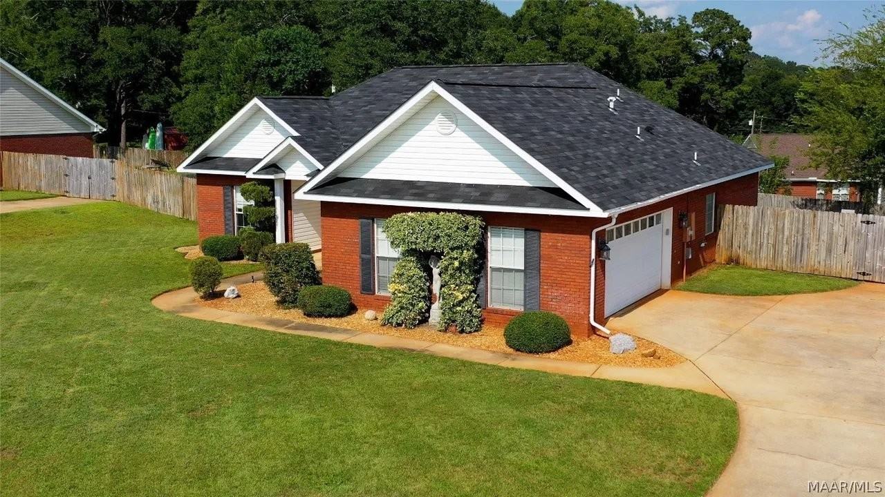 201 Fountain Crest Dr - Photo 3 of 20
