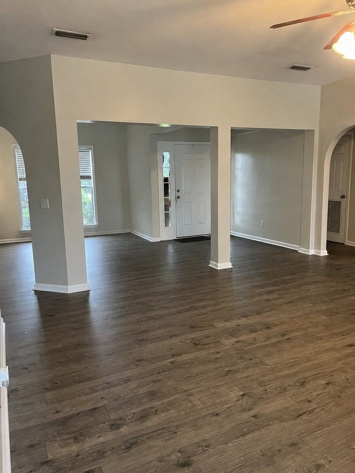 201 Fountain Crest Dr - Photo 7 of 20