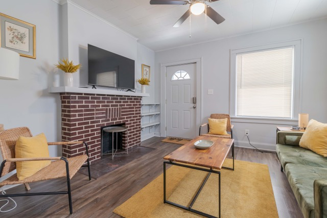 266 E Jenkins Ave #266 - Photo 2 of 19