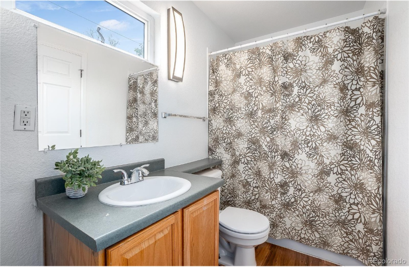 6320 W Byers Pl - Photo 3 of 15