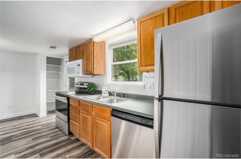 6320 W Byers Pl - Photo 6 of 15
