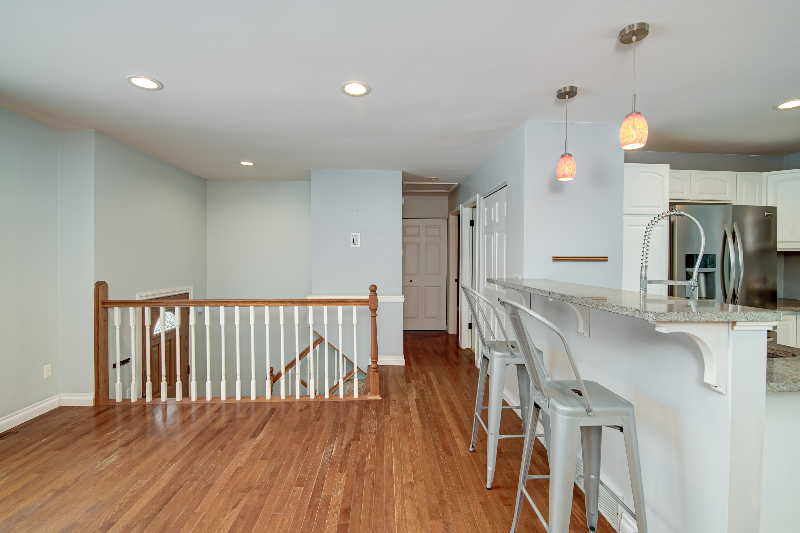 4900 Thornapple Ln - Photo 6 of 20