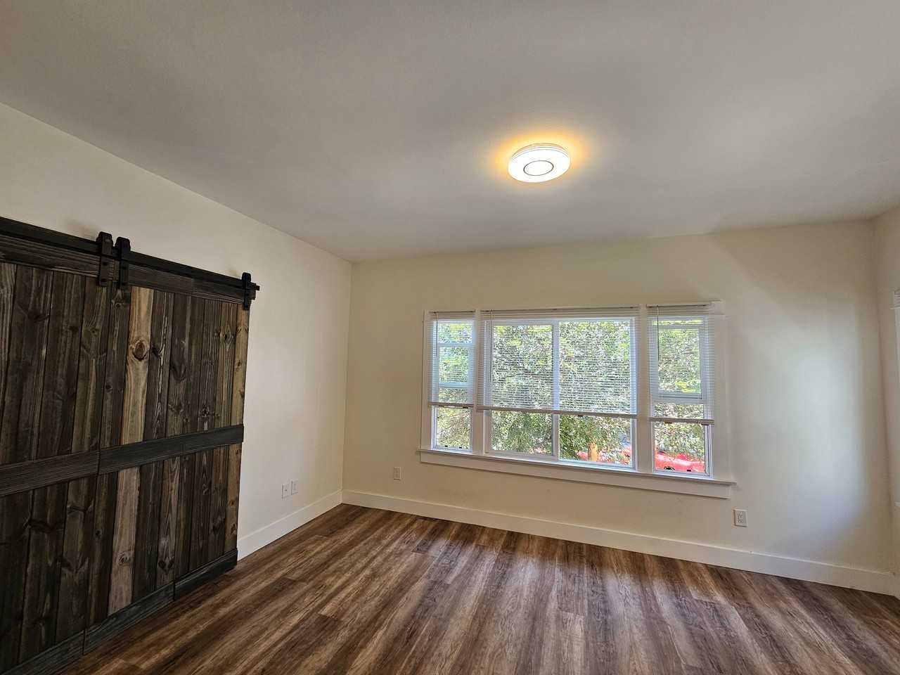 740 Lime Ave #C - Photo 3 of 7
