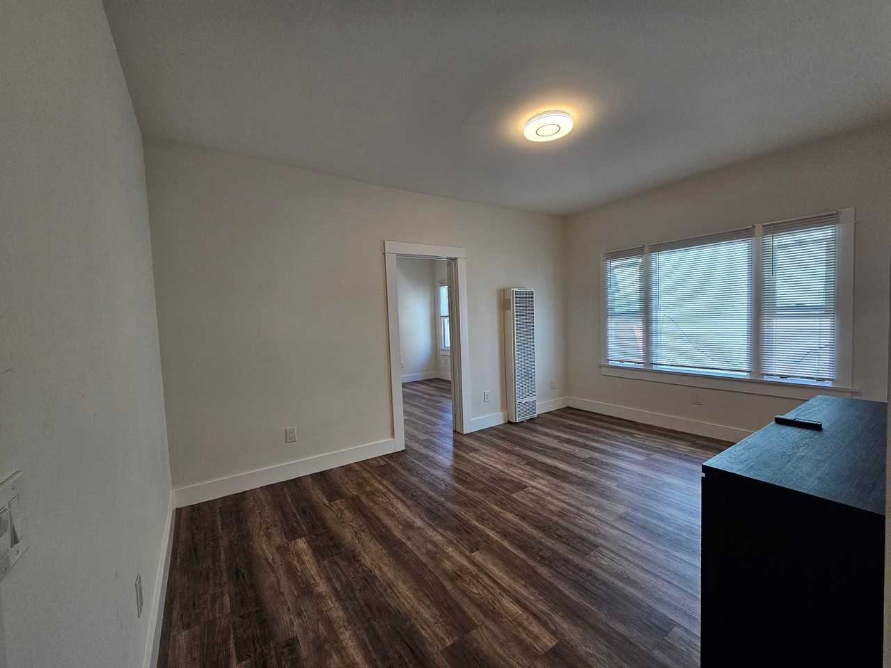 740 Lime Ave #C - Photo 5 of 7