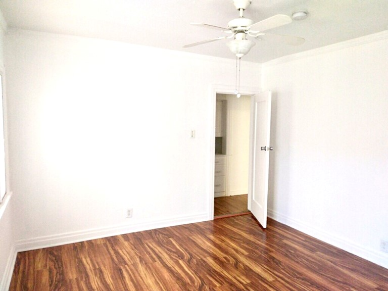 1532 W 29th St #1532 - Photo 2 of 5