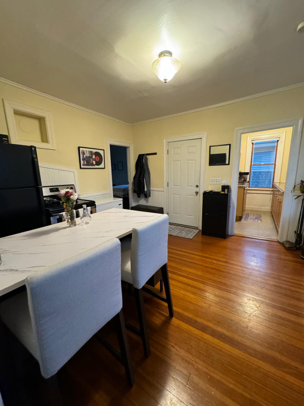 319 Friendship St #2 - Photo 6 of 8