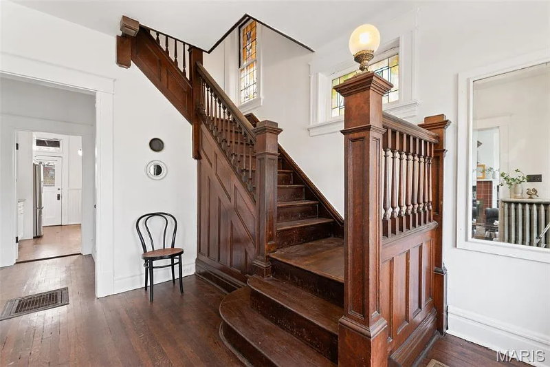 604 Bellerive Blvd - Photo 6 of 20