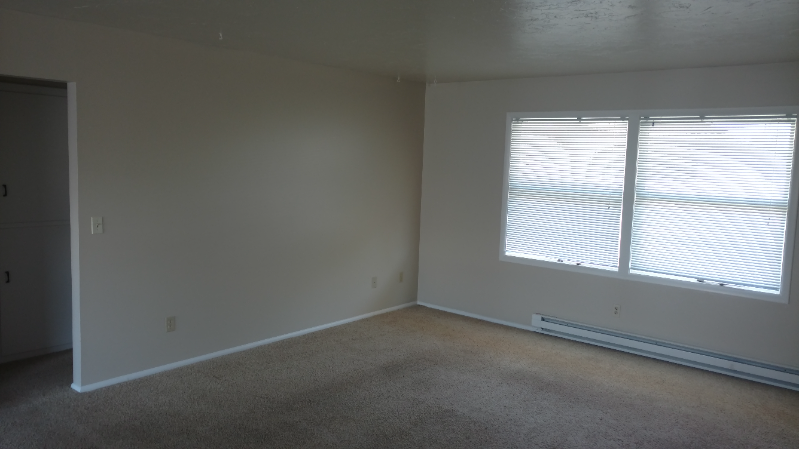 190 Moonlite Dr #5 - Photo 3 of 3