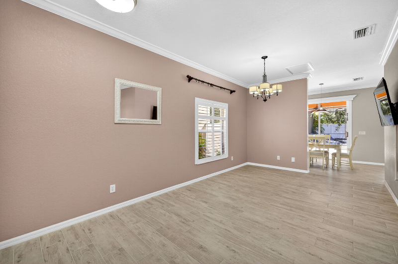 8250 Silver Birch Way - Photo 4 of 20