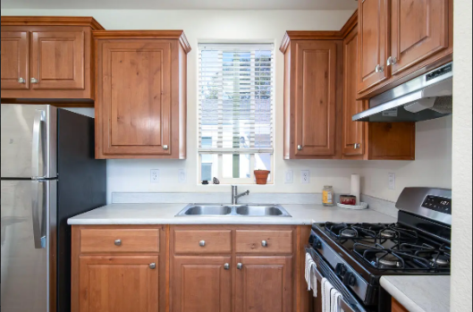 520 Pine Ave #5 - Photo 2 of 12