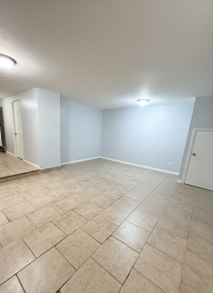 12009 Farmers Blvd - Photo 5 of 8