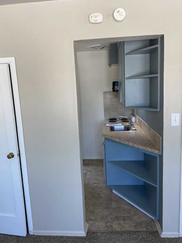 1311 N Madison St #4 - Photo 2 of 6