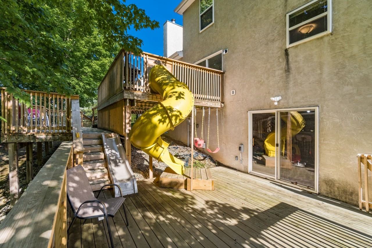315 W Hull Dr - Photo 2 of 19