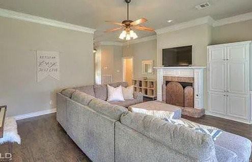302 Haguewood Cir - Photo 6 of 19