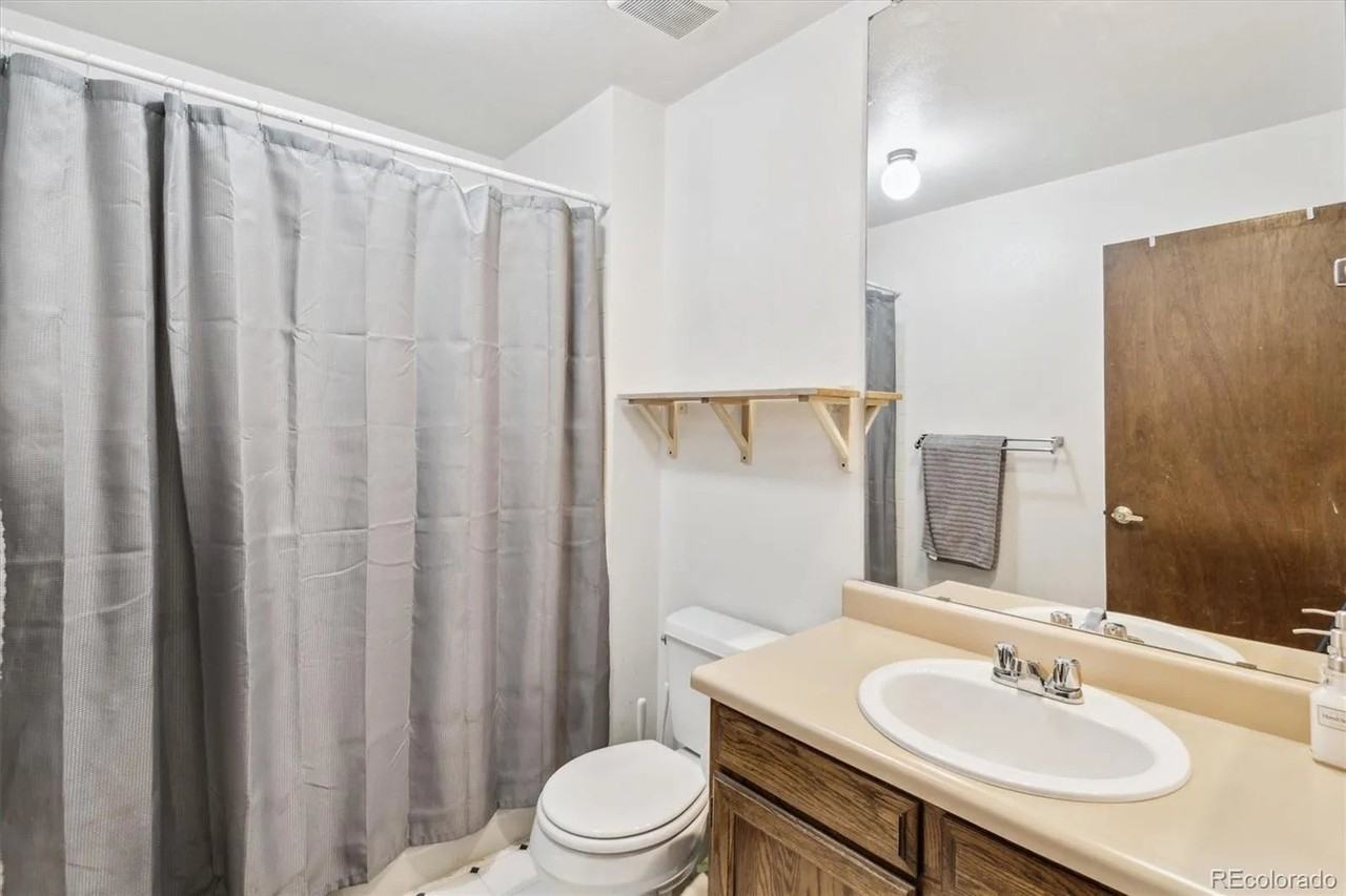 14333 E Warren Pl - Photo 4 of 18