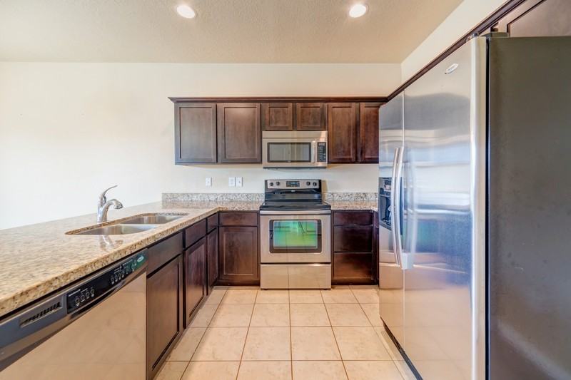 4299 N Cresthaven Ln - Photo 7 of 26