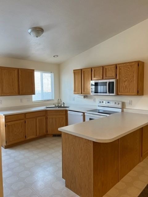 621 Hunter Way - Photo 4 of 16