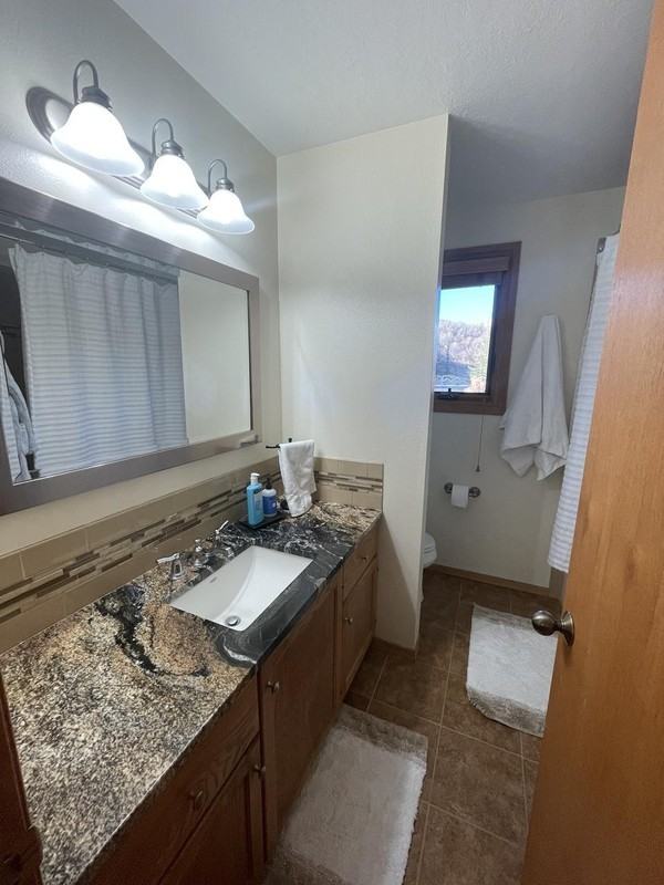 8973 Saddleback Rd - Photo 5 of 25