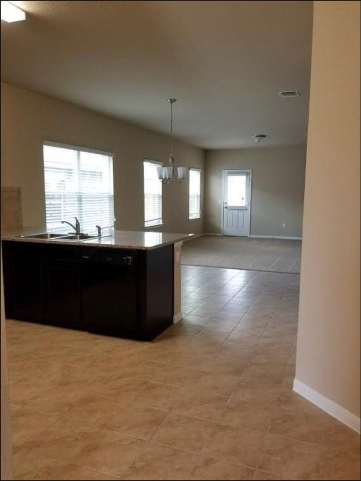 1707 Atlantica St - Photo 2 of 4