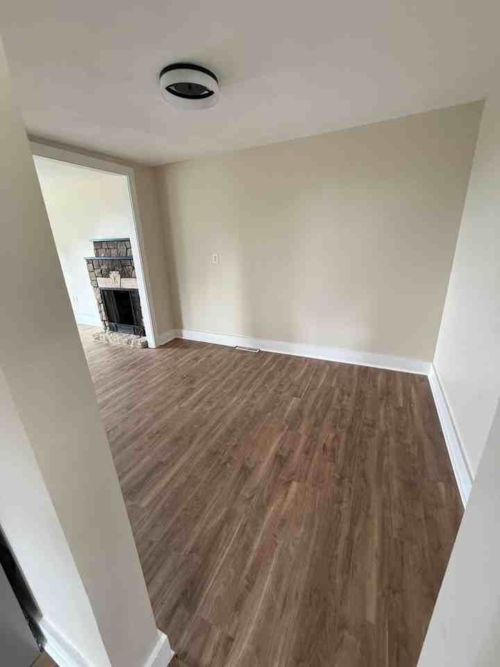 305 Crusher Way - Photo 3 of 17