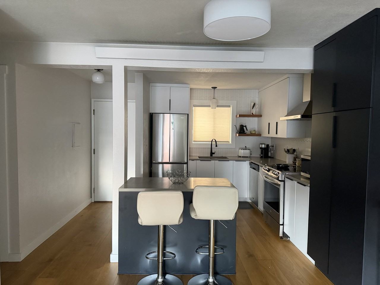 210 Boylston Ave E #205 - Photo 7 of 21