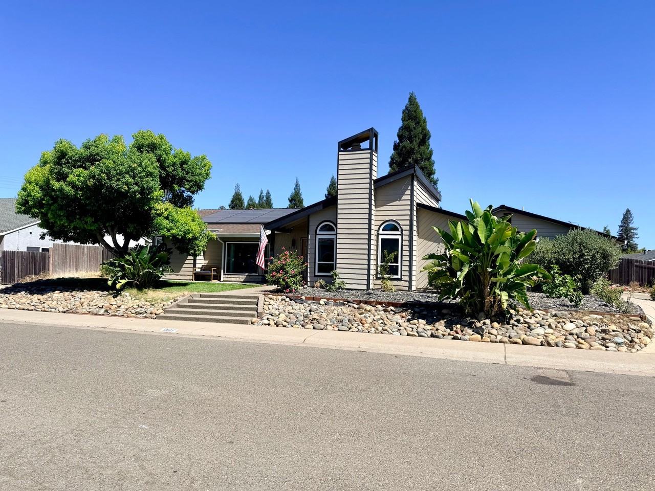 5107 Parque Vista Way - Photo 2 of 36