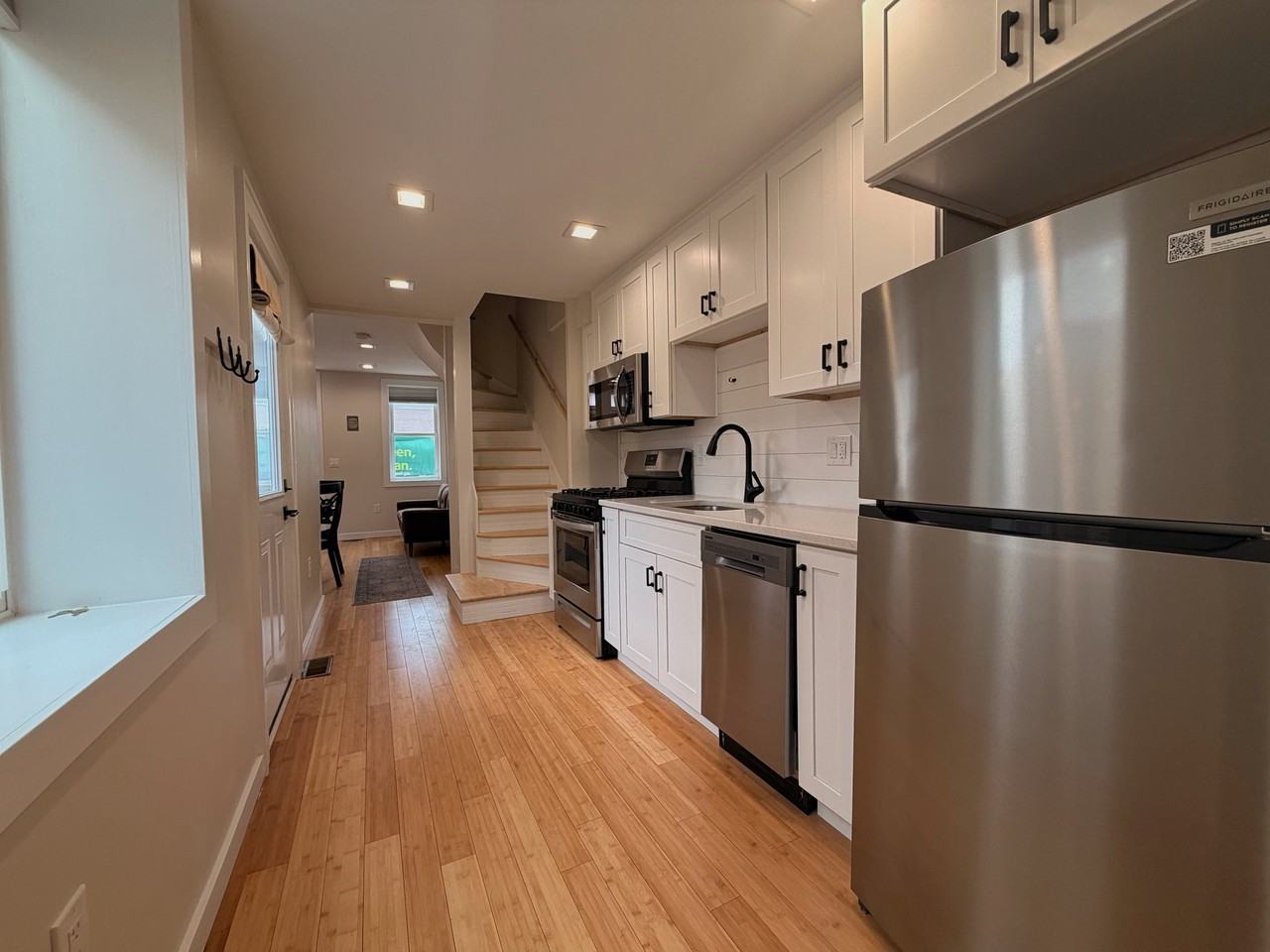 1310 Gough St - Photo 6 of 17