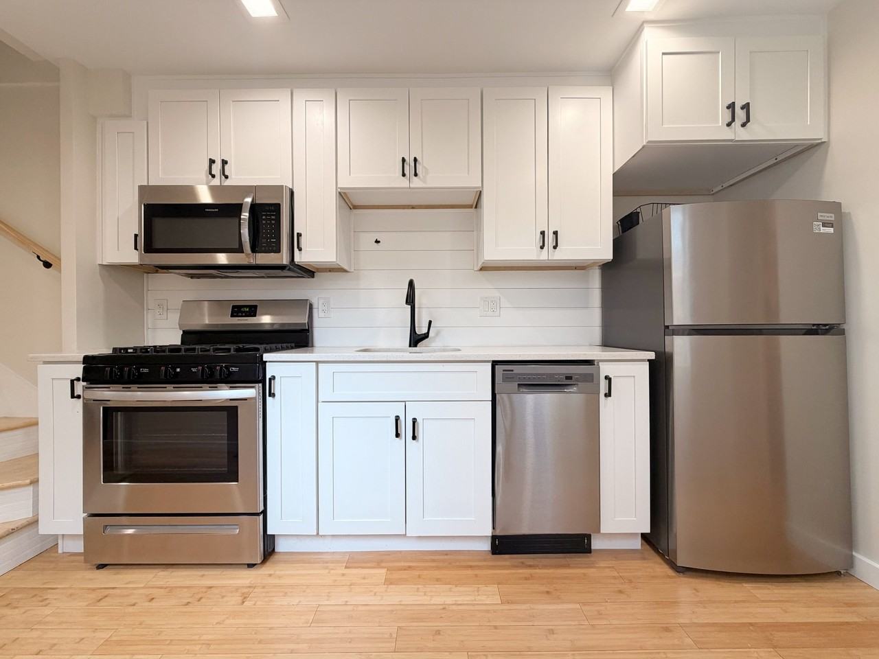 1310 Gough St - Photo 7 of 17