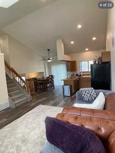 8773 Bellcove Cir - Photo 3 of 20