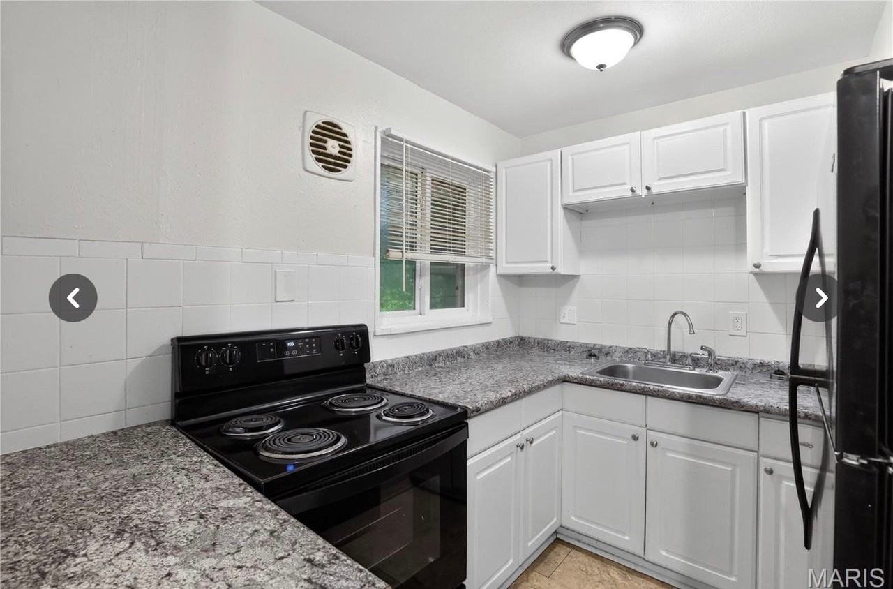 7744 Ellington Dr - Photo 4 of 20