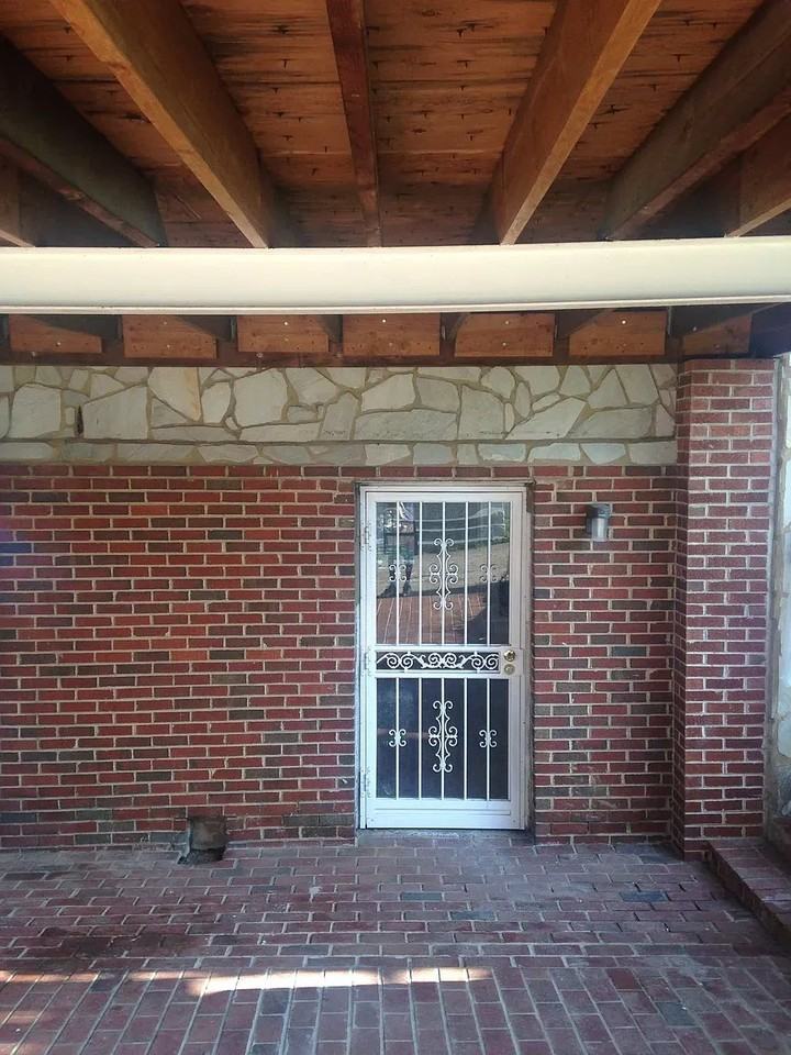 3204 22nd St Ne #B - Photo 4 of 18