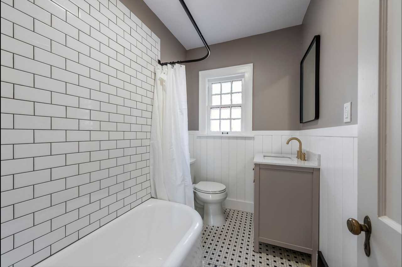 3707 Normandy Rd #2 - Photo 5 of 16
