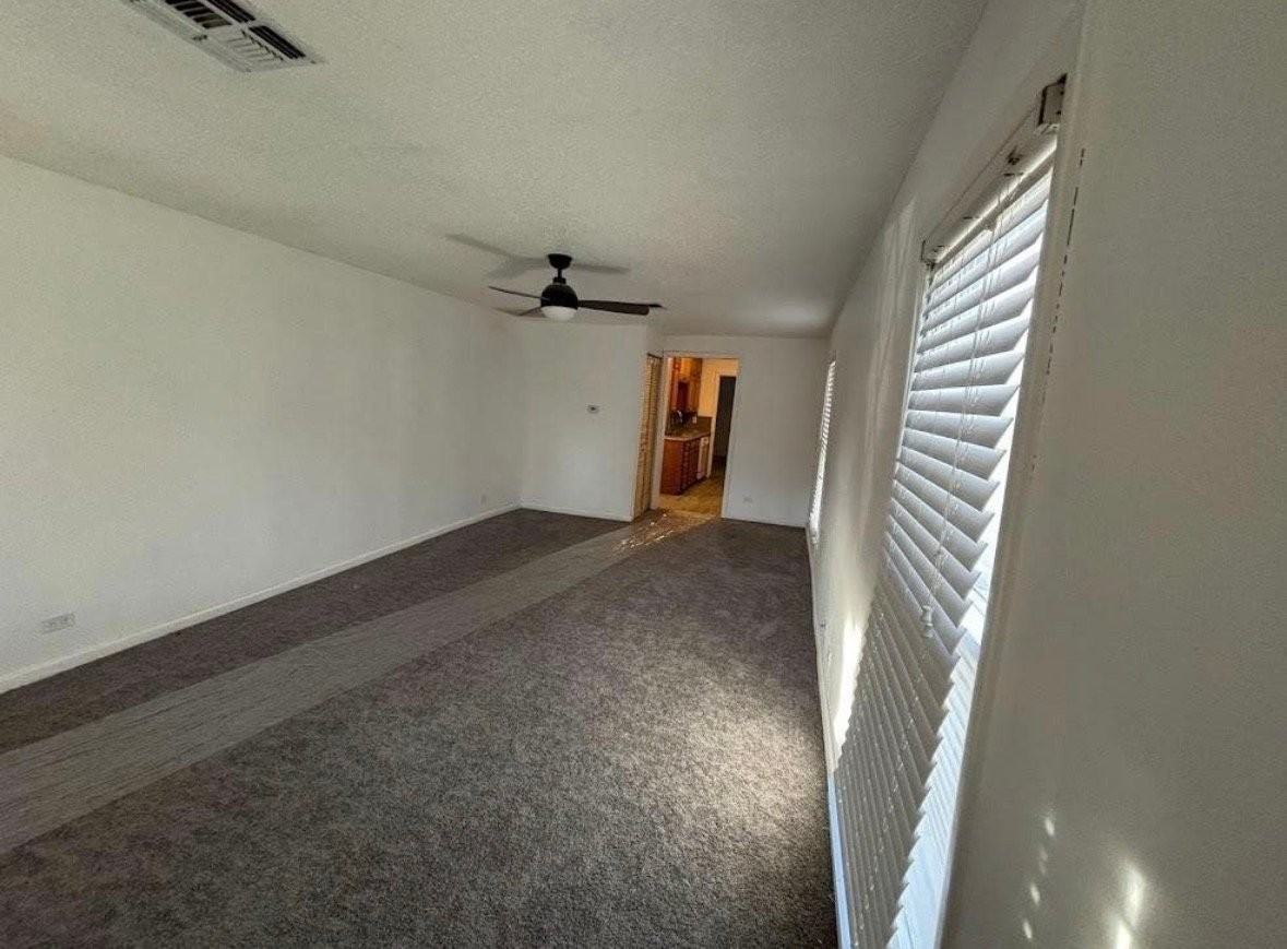 1209 W Spruce Ave - Photo 2 of 21
