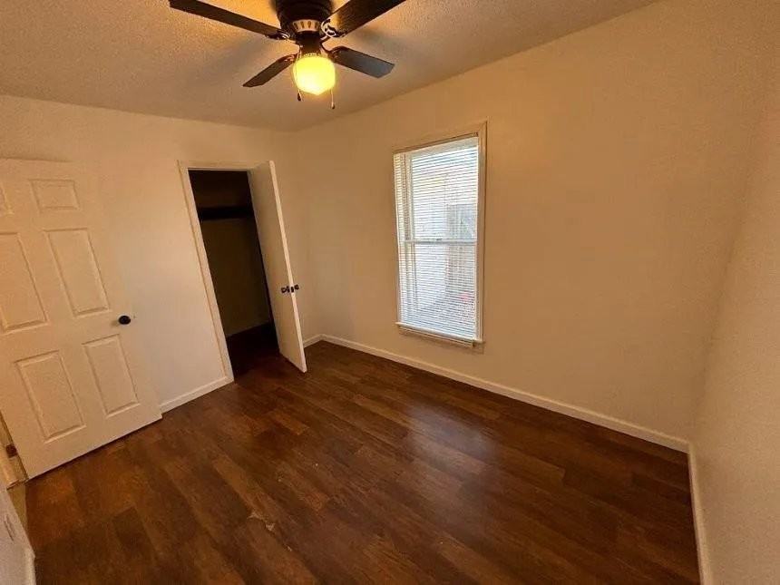 1209 W Spruce Ave - Photo 5 of 21