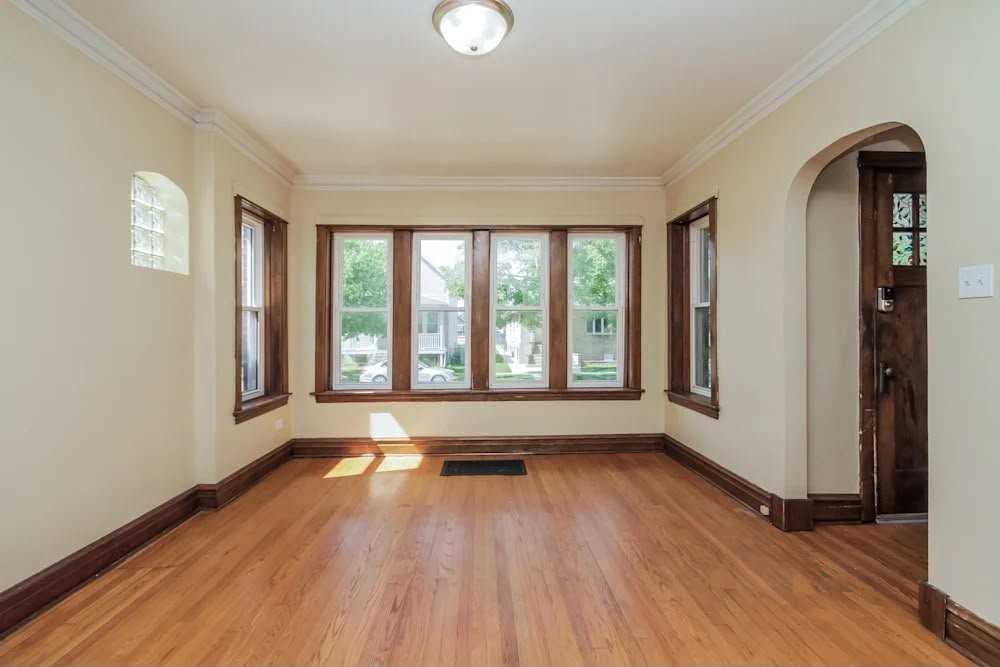 6515 28th St - Photo 4 of 7