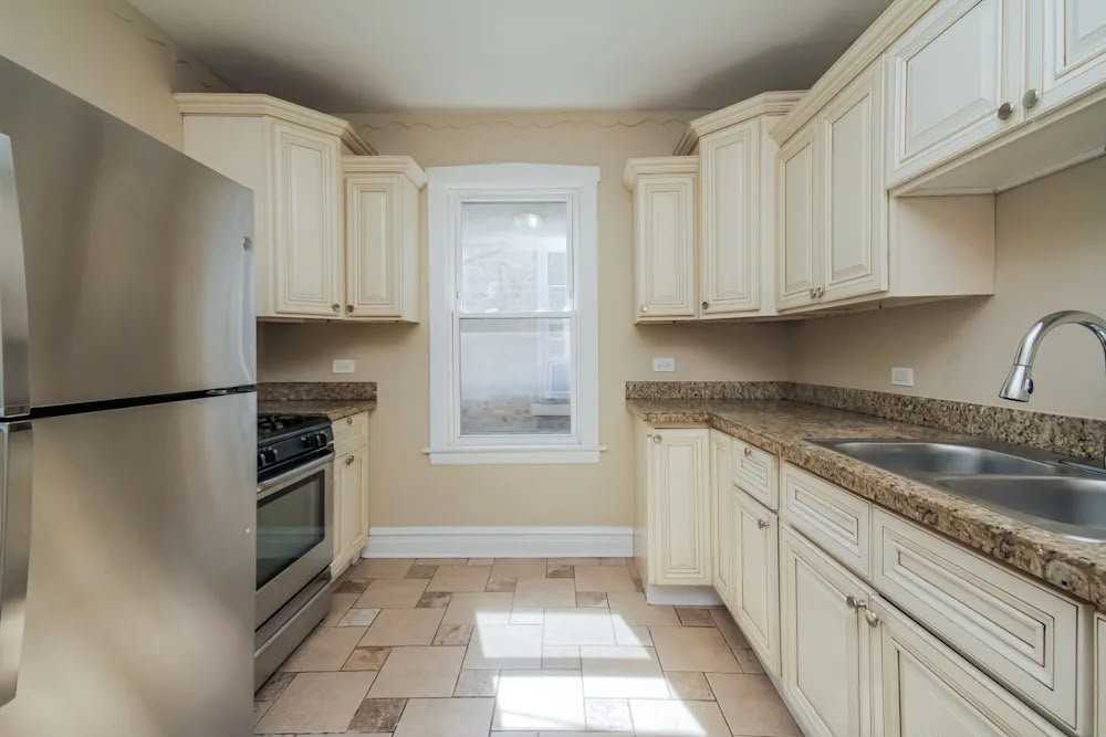 6515 28th St - Photo 6 of 7