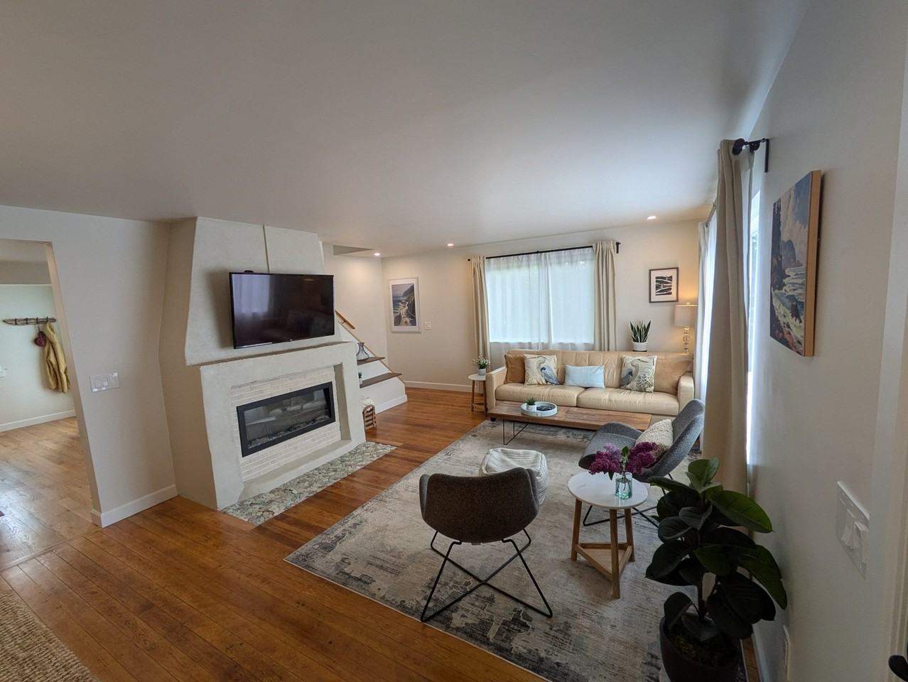 1558 Se 51st St - Photo 2 of 20