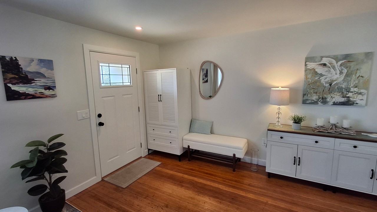 1558 Se 51st St - Photo 6 of 20