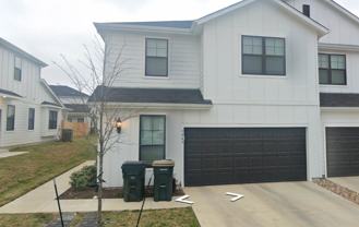 144 Threshing Rd Unit A - Photo 1 of 1