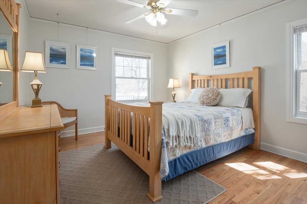 3622 Carey Ave - Photo 5 of 9