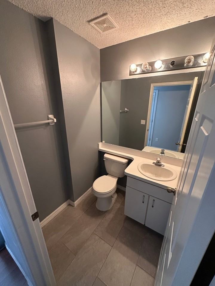 12550 Castlemain Trl - Photo 2 of 10
