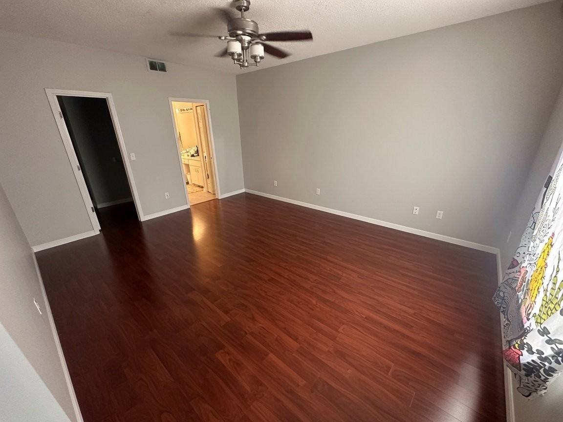 12550 Castlemain Trl - Photo 3 of 10