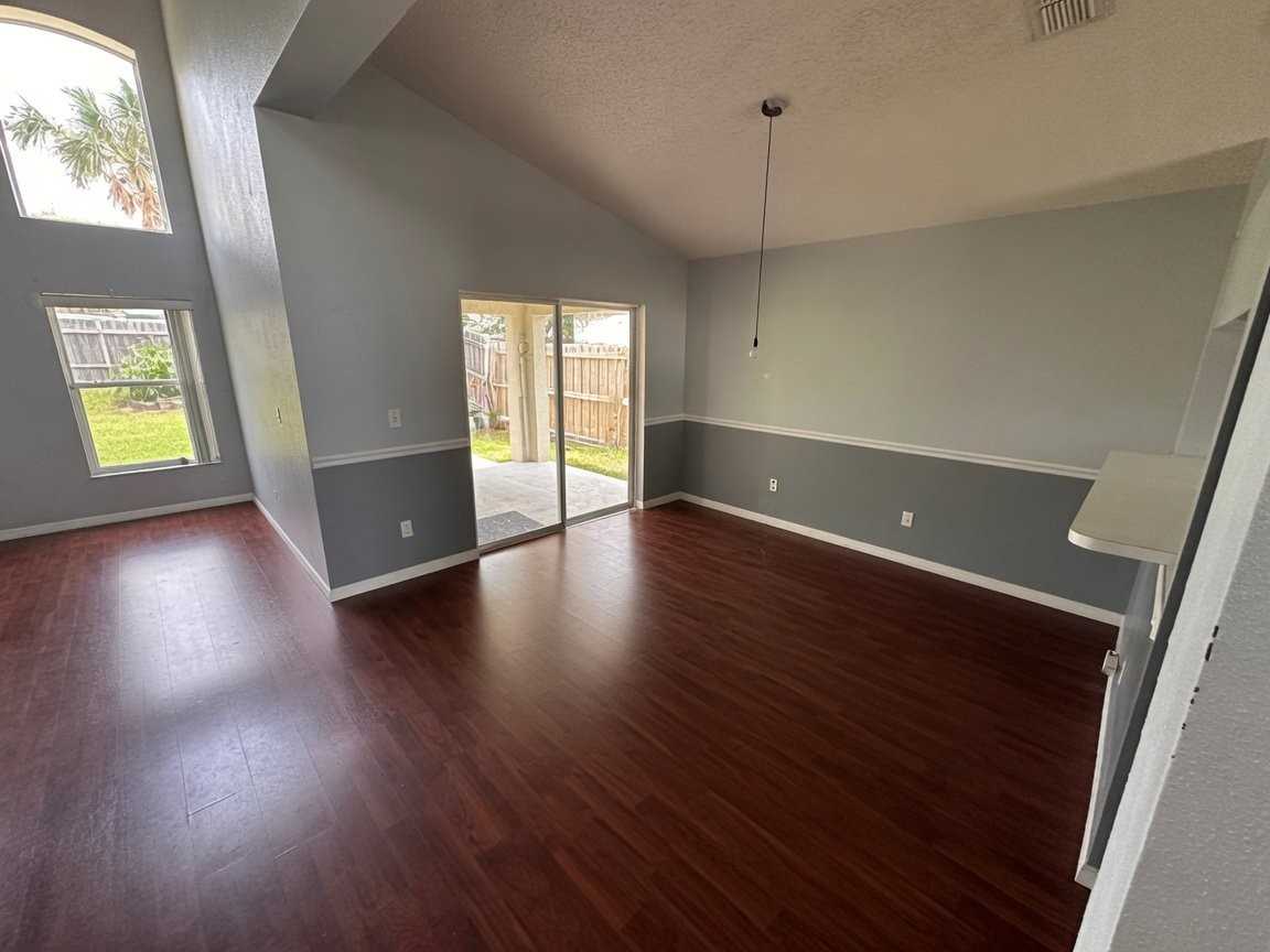 12550 Castlemain Trl - Photo 6 of 10