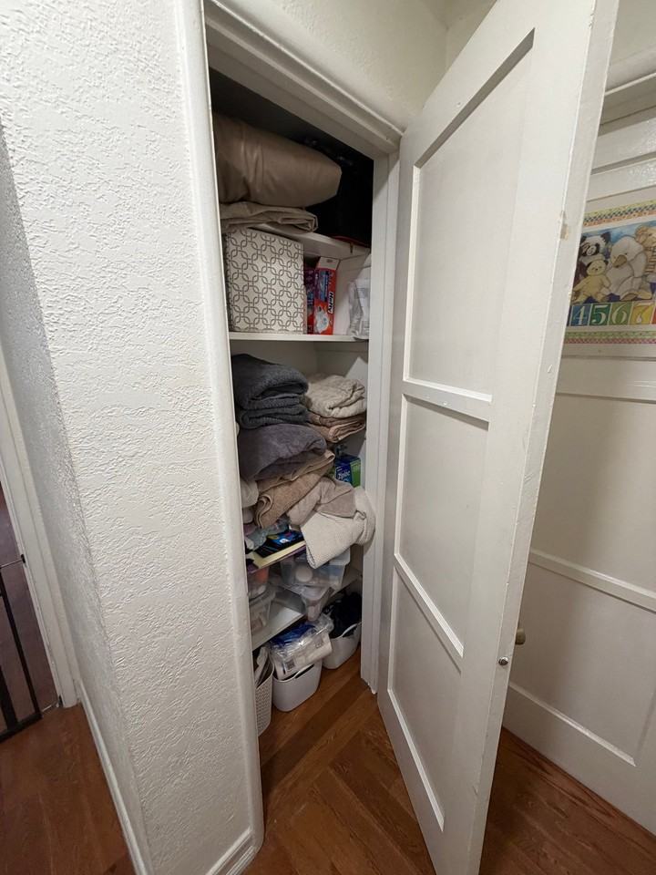 13944 Hartland St - Photo 4 of 6