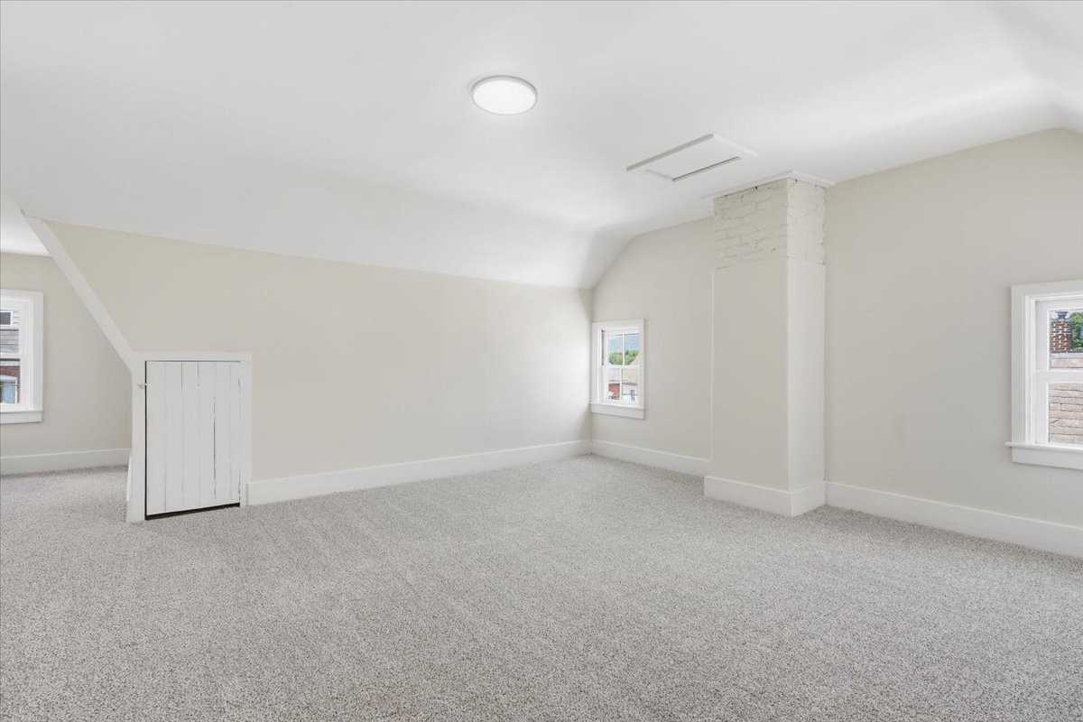 315 2nd St - Photo 2 of 20