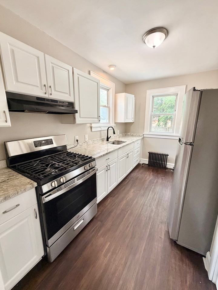 517 Brad St - Photo 4 of 20